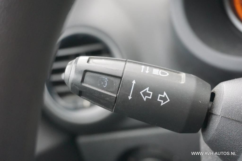 Opel Corsa 1.4-16v enjoy