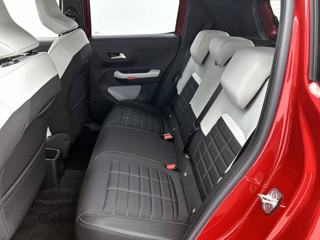 Citroen C3 turbo 100pk max | rijklaar | achteruitrijcamera | comfort seats 