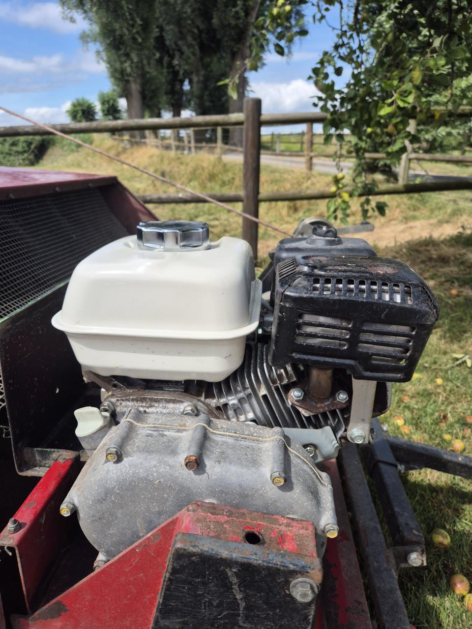 Mestveger: Paddock sweeper / cleaner