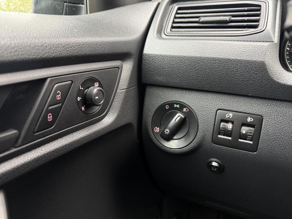 Volkswagen Caddy 2.0 tdi l1h1 bmt comfortline | trekhaak | carplay | cruise