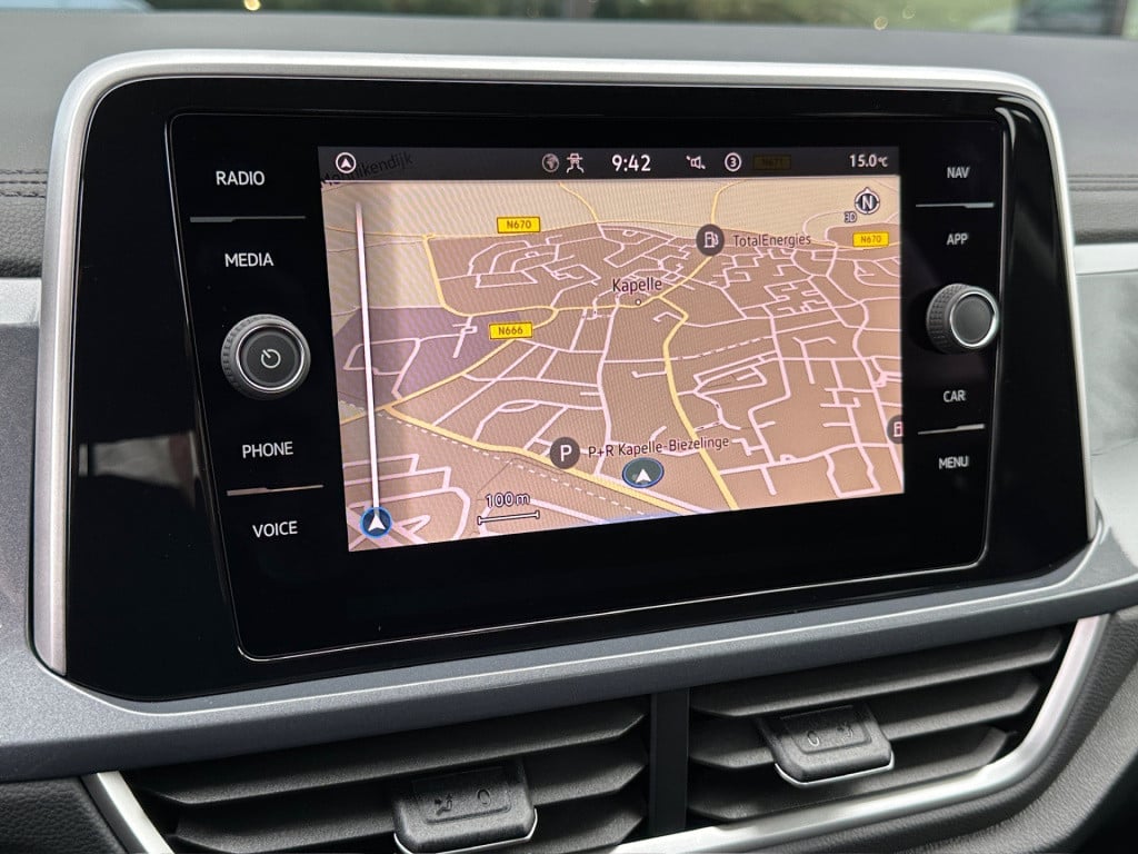 Volkswagen T-roc 1.5 tsi 150pk dsg style | trekhaak | carplay | adapt. crui