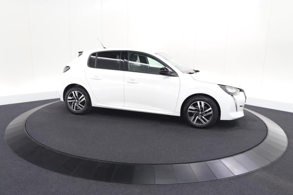 Peugeot 208 puretech 75 allure | camera | apple carplay | parkeersensoren |