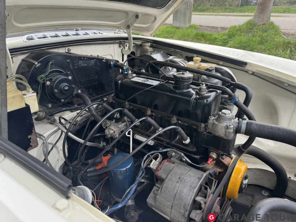 MG B 1.8 roadster *motor gereviseerd, nieuwe overdrive*