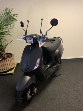 BTC RIVA SPORT 45KM MET WINDSCHERM NU 995,= RIJKLAAR