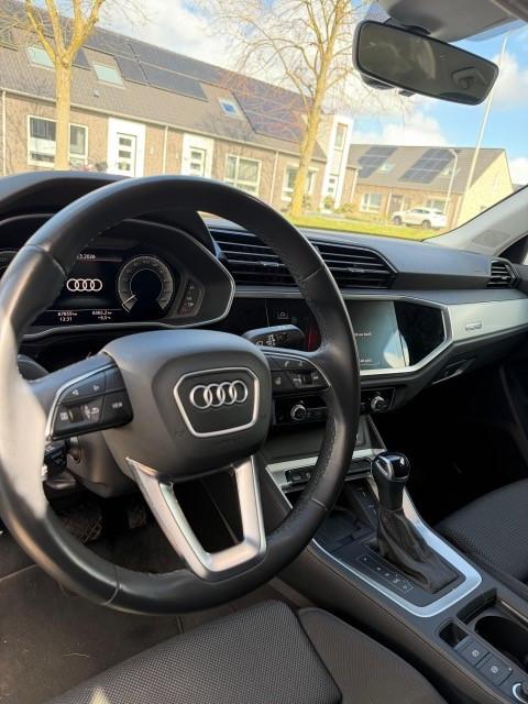 Audi Q3 45 TFSI e S edition | Stoelverwarming | Virtual cockpit/turbblauw