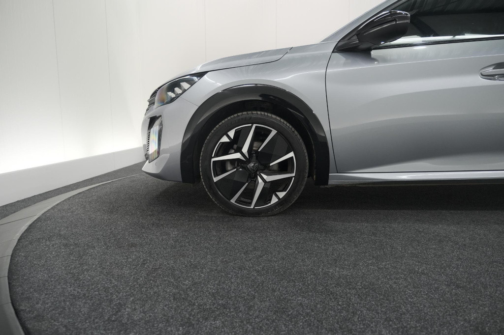 Peugeot 208 puretech 100 gt | camera | navigatie | apple carplay | parkeers
