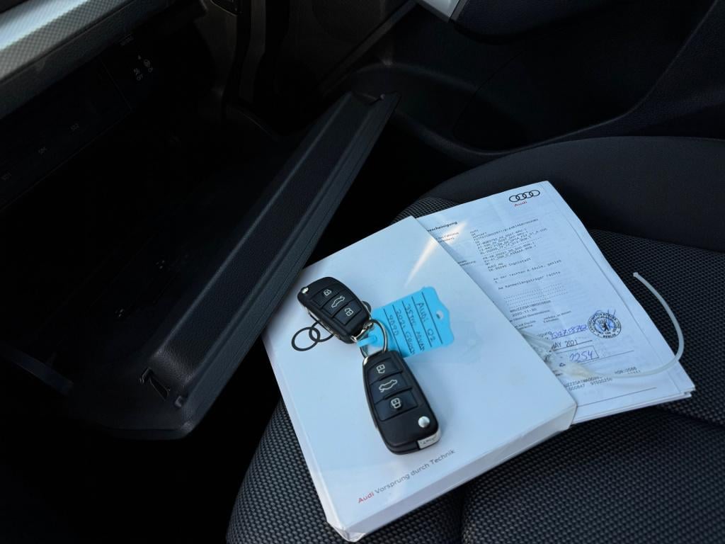 Audi Q2 35 tfsi s-line * keyless * virtual cockpit * stoelverwarming * carp