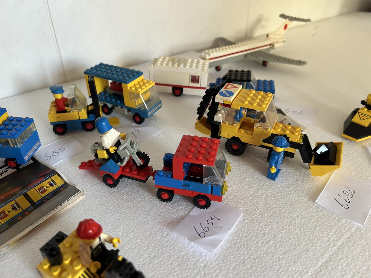 Oude Lego modellen. (13 totaal)