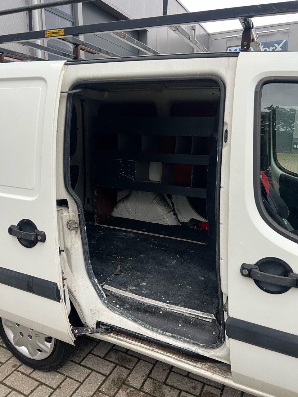 Fiat Doblo 1.3 Multijet Basis Vol Jaar Apk € 2.450,-