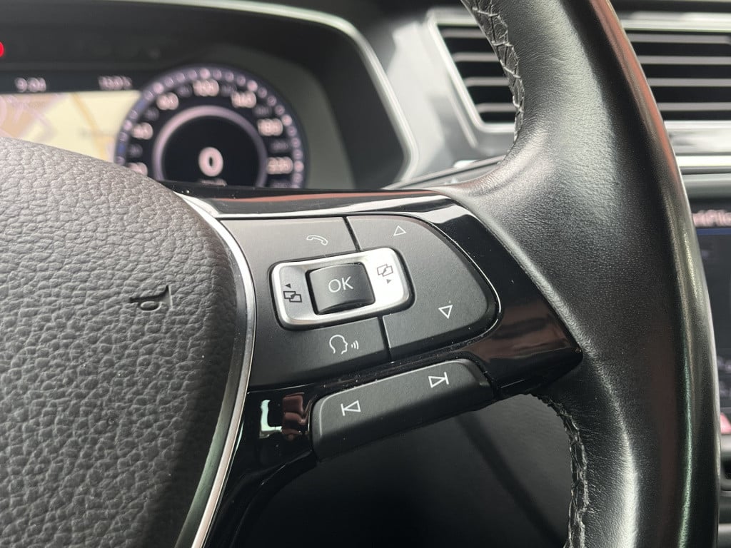 Volkswagen Tiguan 1.4 tsi act r-line | trekhaak | 19'' | virtual cockpit