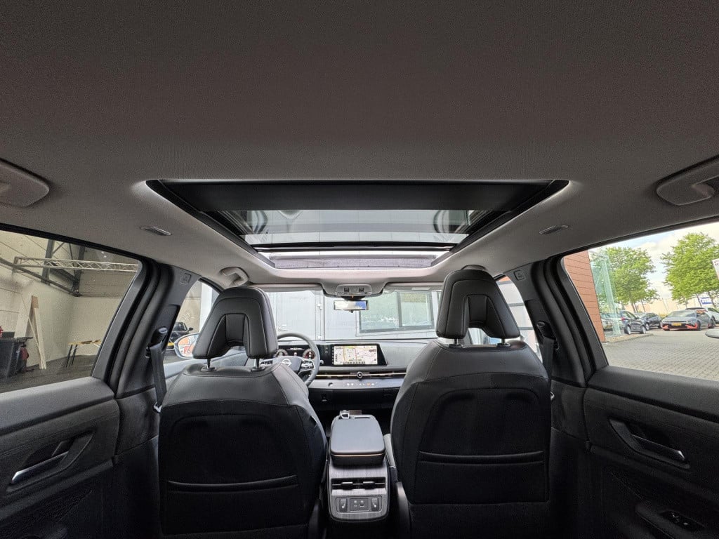 Nissan Ariya evolve 91 kwh nl-auto + 1e eigenaar! | panoramadak | stoelverw