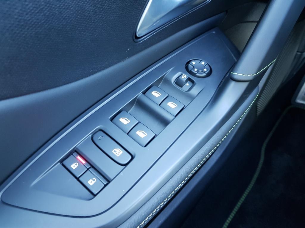 Peugeot 308 gt 180 phev e-eat8