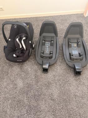 Maxi cosi + 2 isofix bases