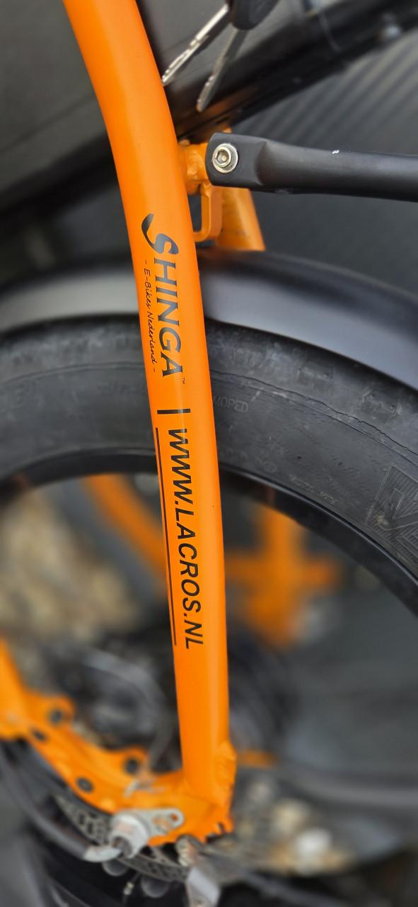 Zeer nette Lacros Mustang Orange inclusief 2x 561.6Wh accu.