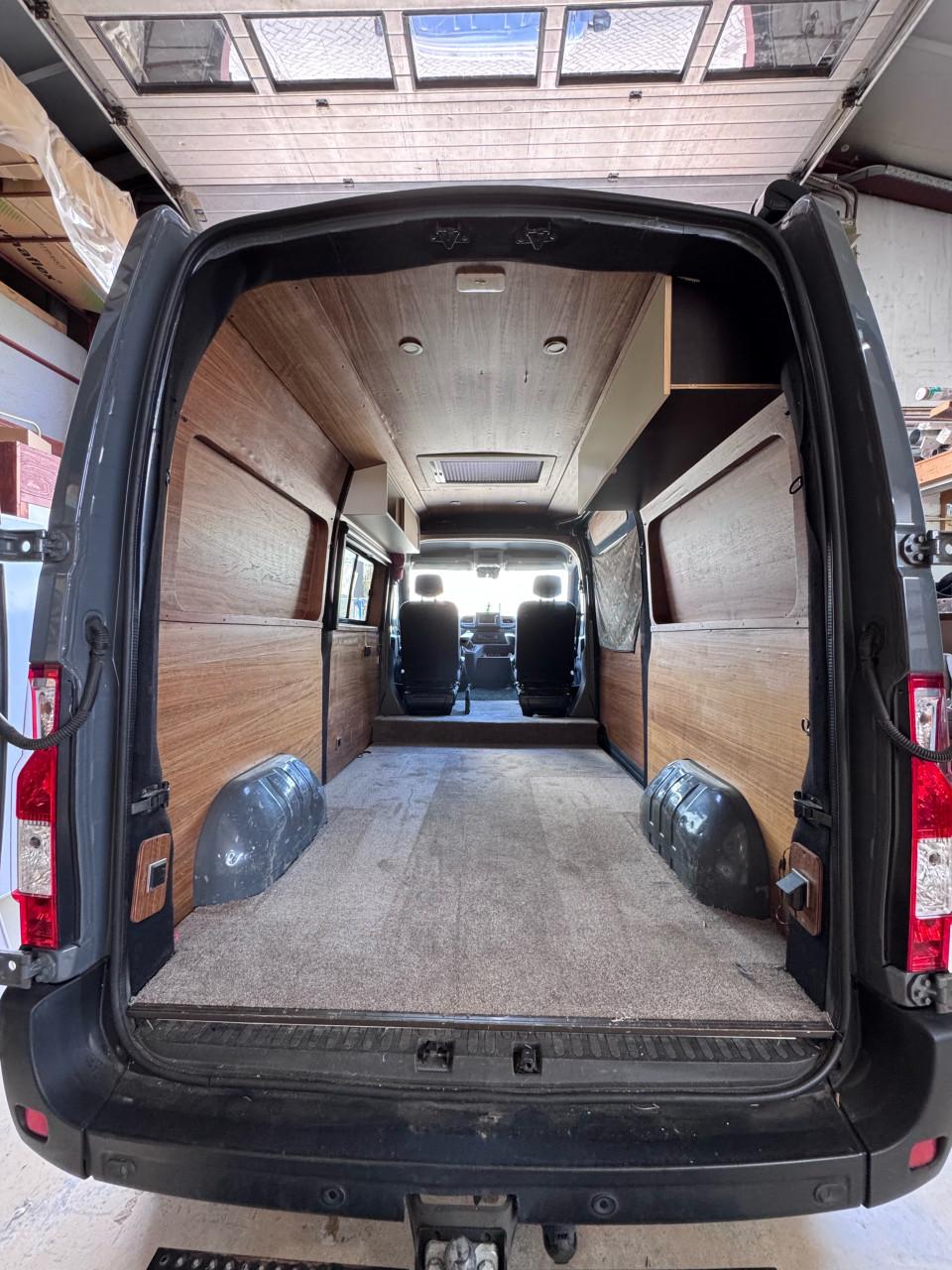 Renault Master 2019 met modulaire camperinrichting