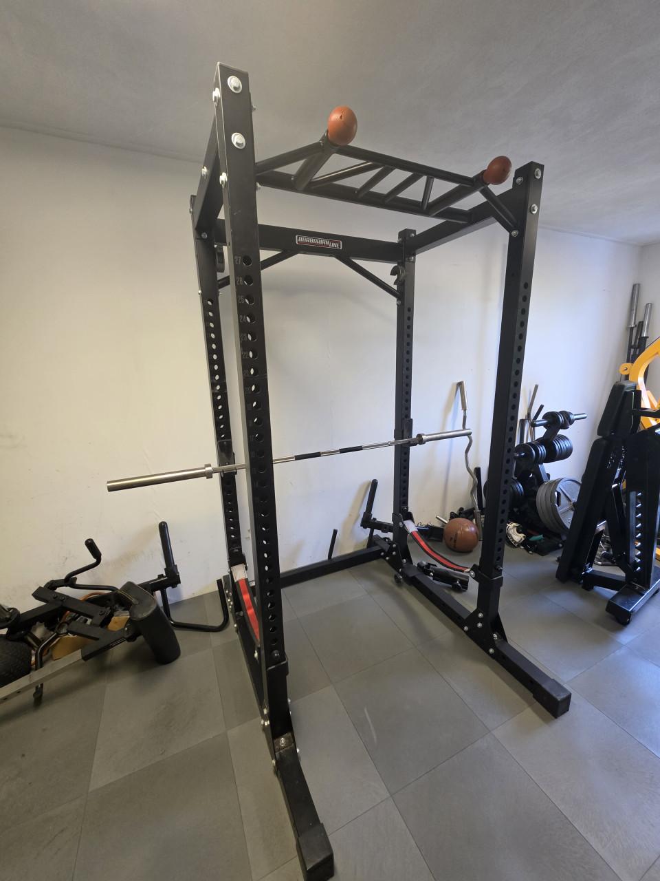 Barbarian powercage squat rek