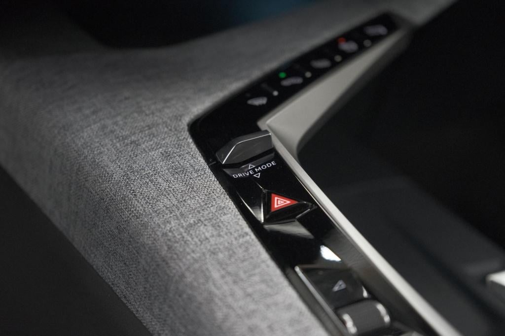 Peugeot 5008 1.2 hybrid 136 gt 7p | adaptieve cruise control | elektrische 