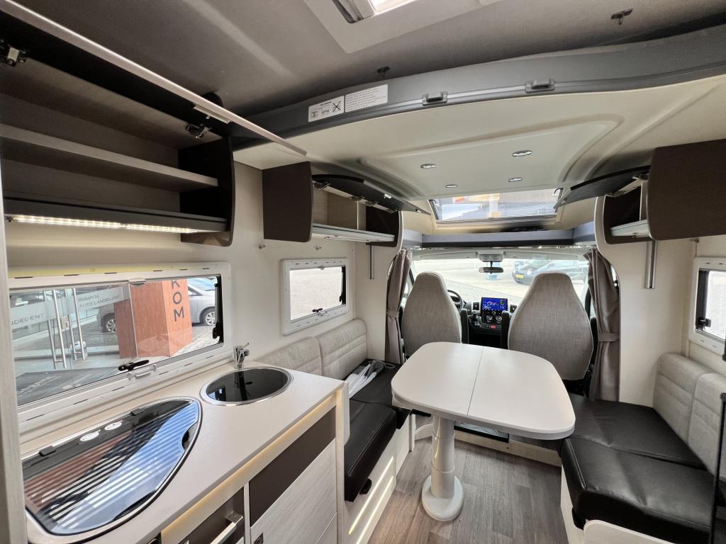 Chausson Onbekend 757 welcome | 2 enkele bedden + 1 groot bed | camera | tv