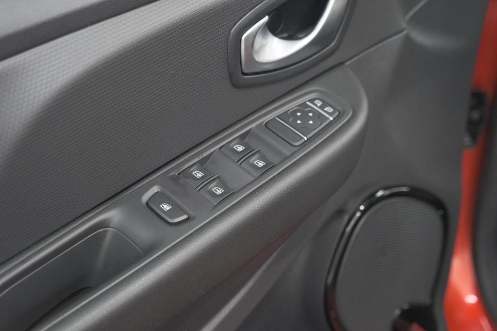 Renault Clio tce 90 limited | trekhaak | parkeersensoren | navigatie | crui