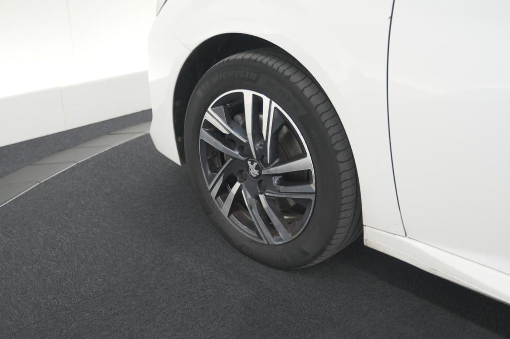 Peugeot 208 puretech 100 pk allure | apple carplay | parkeersensoren | lich