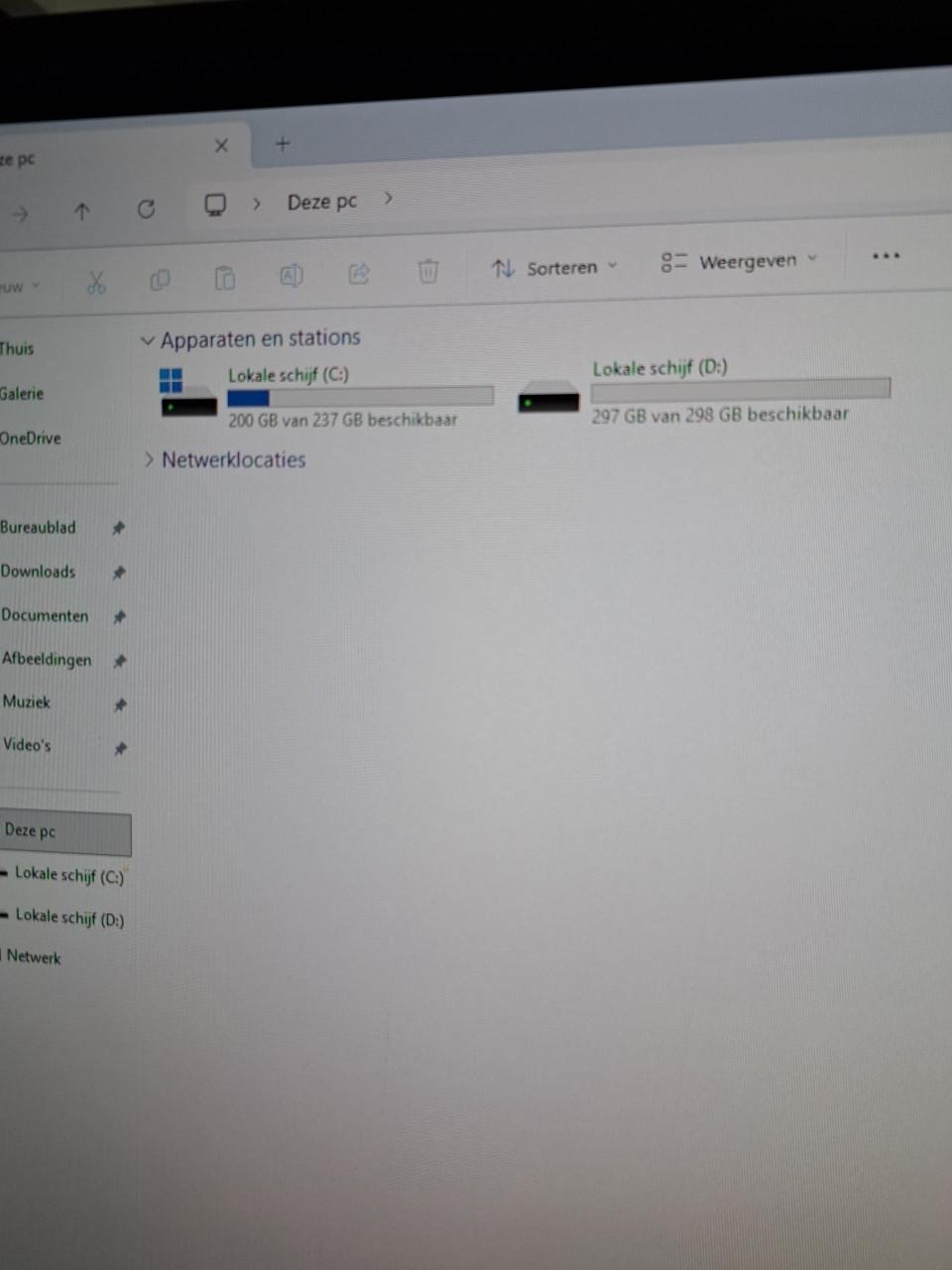 PC i5-2500 met toetsenbord en draadloze oplaadbare usb/bluetooth muis.