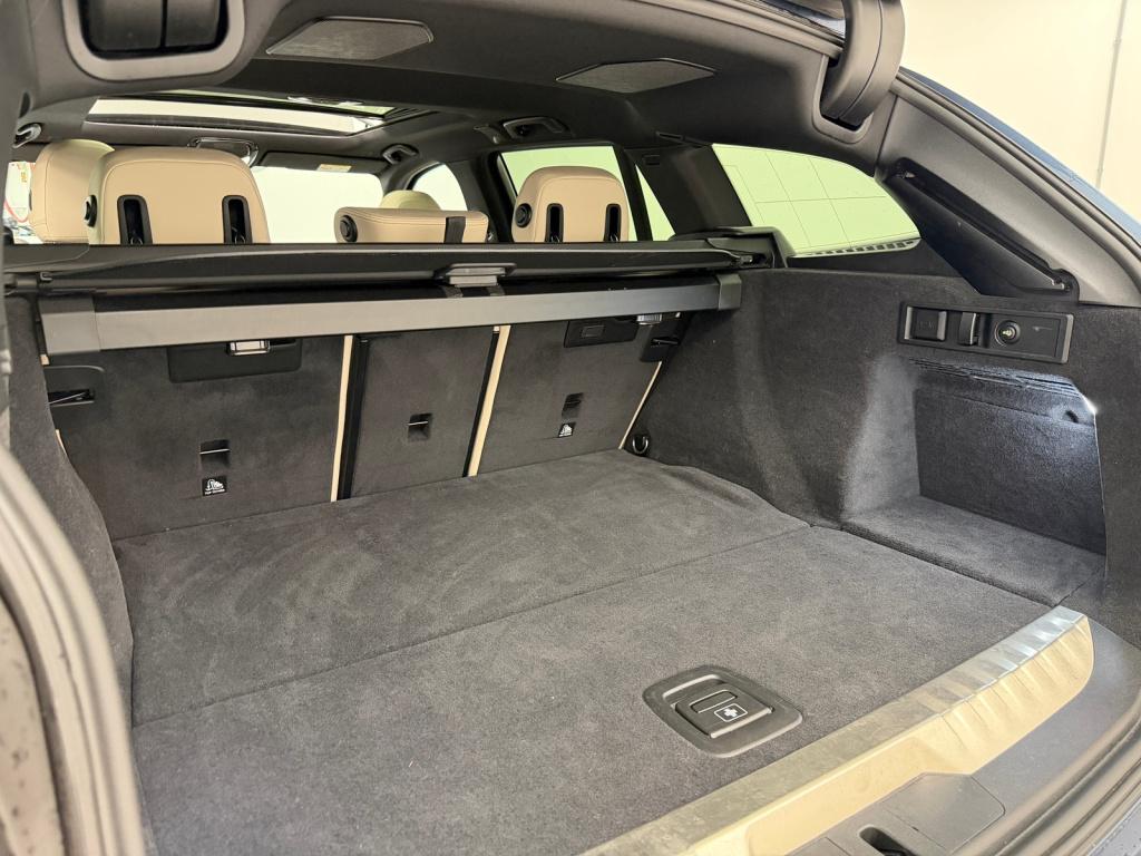 BMW 3-serie touring 330e xdrive m-sport pro | arctic race blue | sport pro 