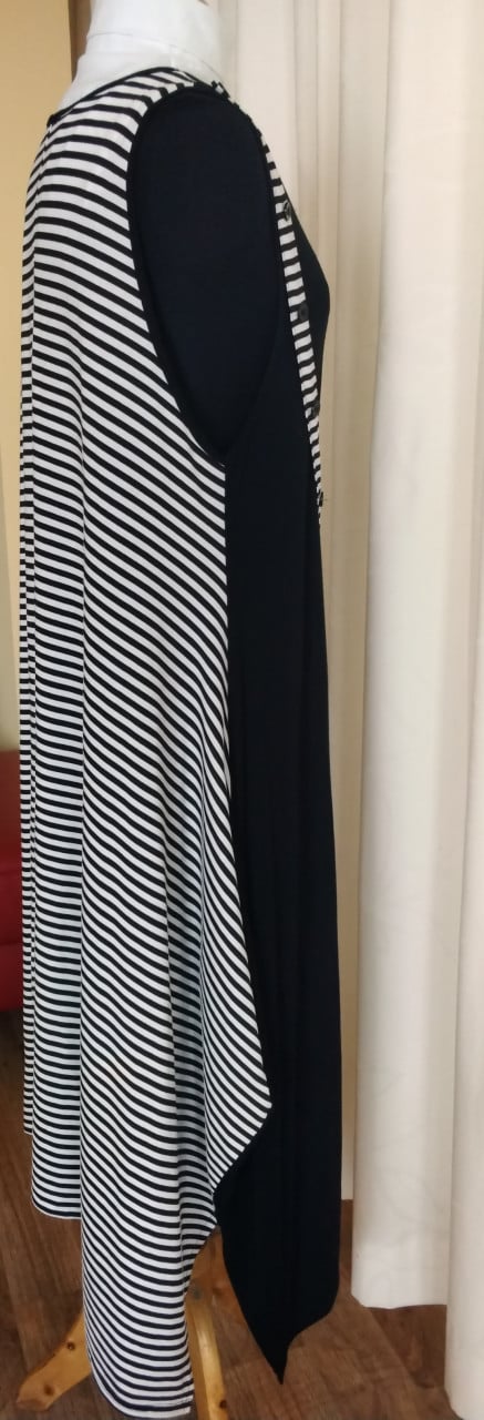 Aparte zwart/-witte lange jurk