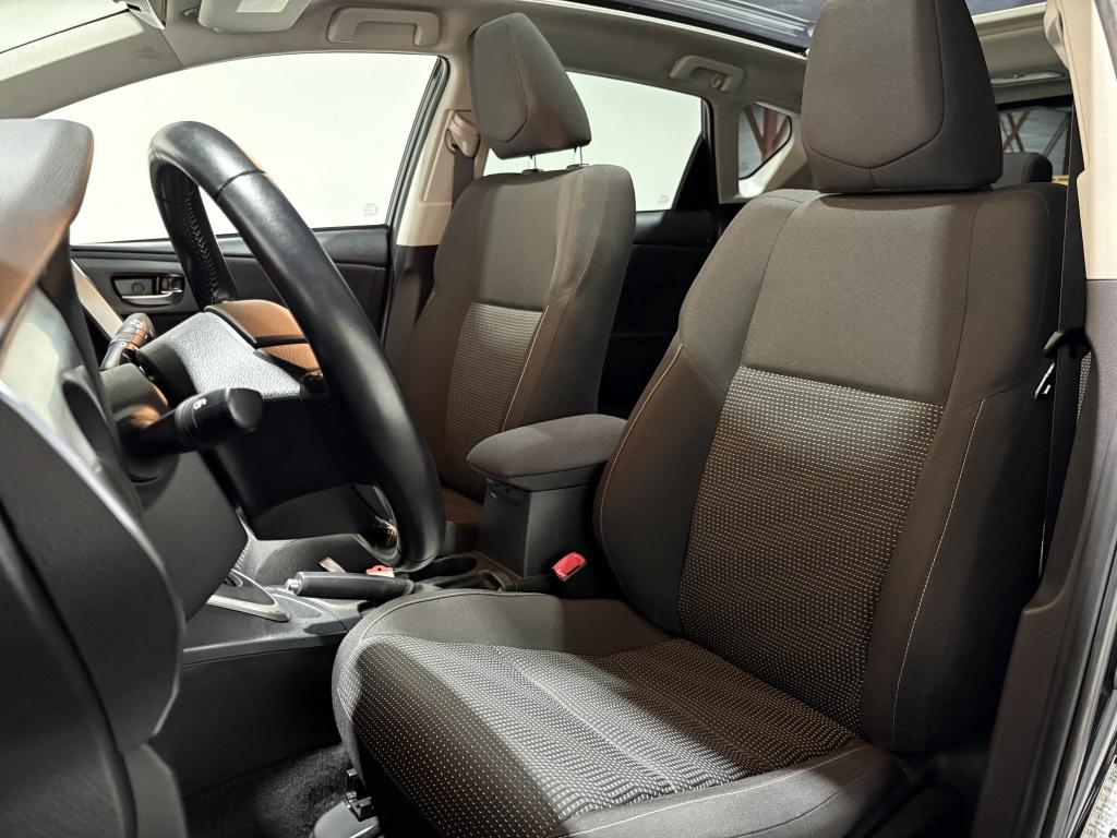 Toyota Auris 1.8 hybrid lease | panodak | navi | camera |