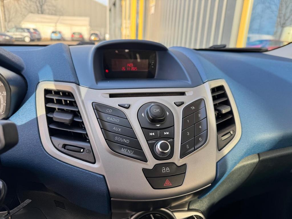 Ford Fiesta 1.25 trend | 67.650km! | airco | nap | bovag garantie