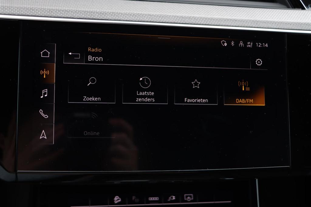 Audi E-tron sportback 55 quattro black edition 95 kwh 408pk s-line | soh 94