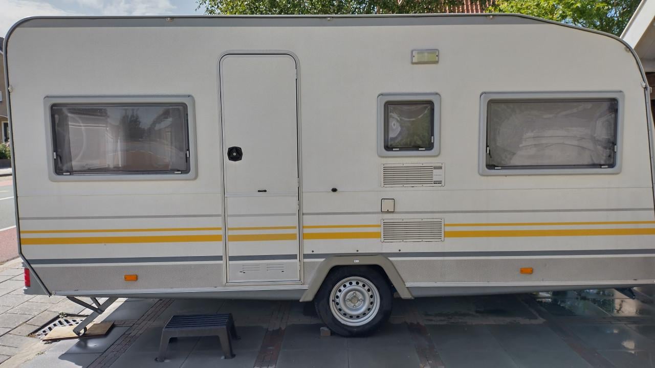 KNAUS SUDWIND KT450 met 5 slaapplaatsen