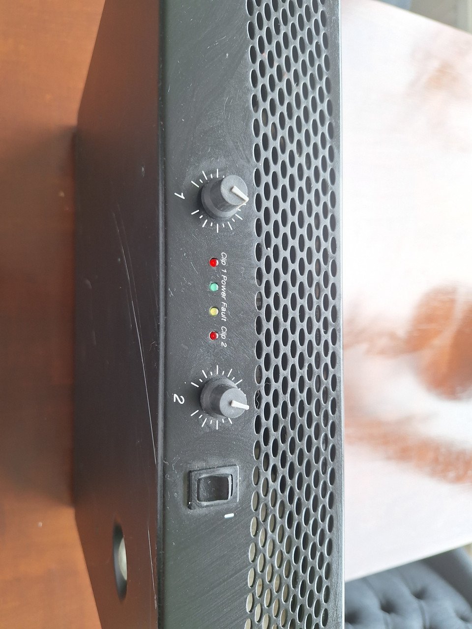 Crown XLS 602 Versterker