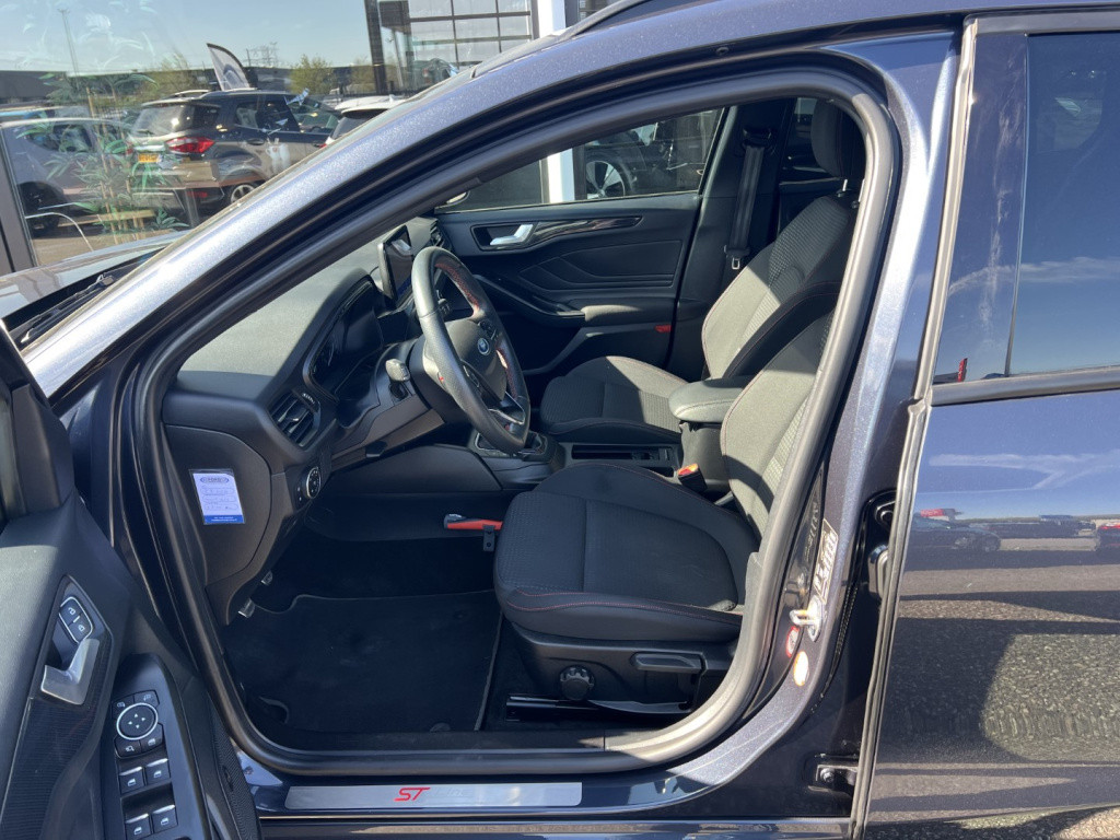 Ford Focus wagon 1.0 ecoboost 125pk st line business