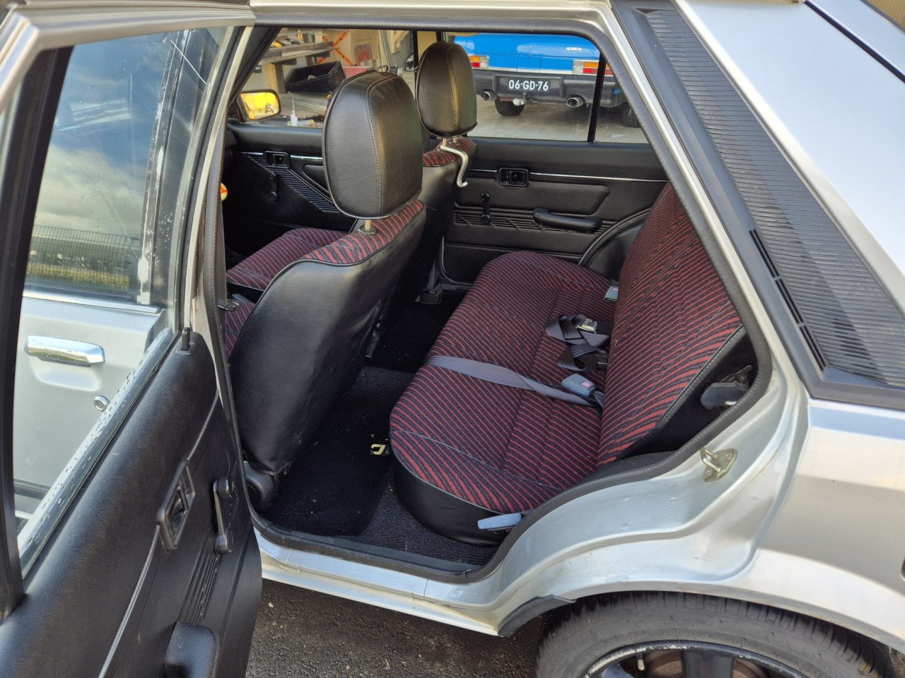 Mazda 323, 1984!! €2500,-
