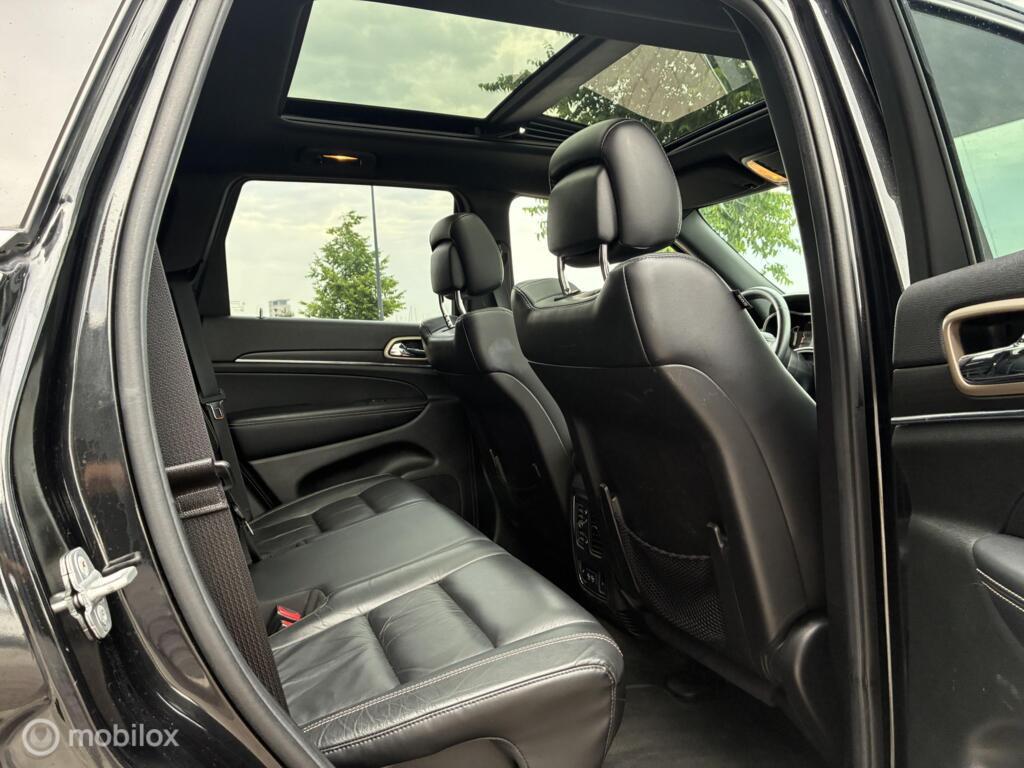 Jeep Grand Cherokee 3.0CRD Limited 4X4 Pano km185.990 BJ2014