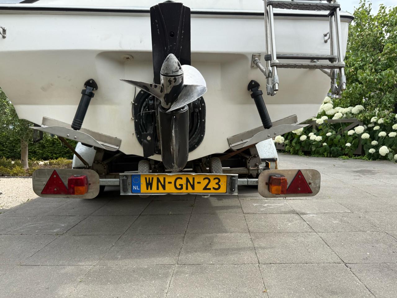 Reinell Speedboot (235PK inboard)