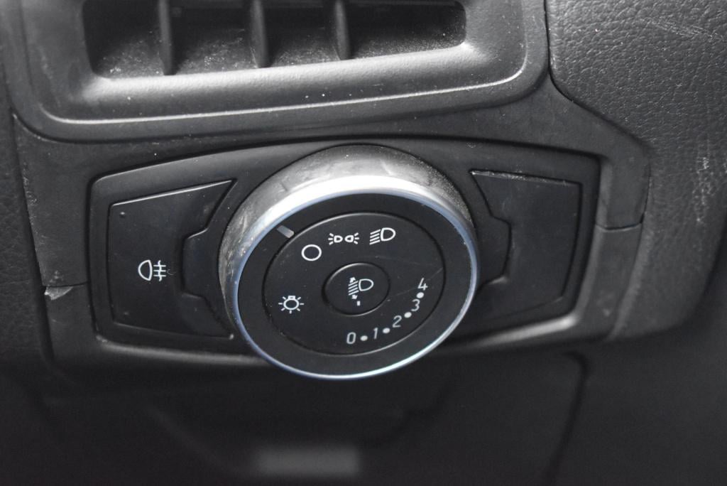 Ford Focus 1.0 trend | incl. nieuwe distrtibutieriem | trekhaak | airco | n