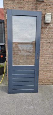 Hardhouten deur