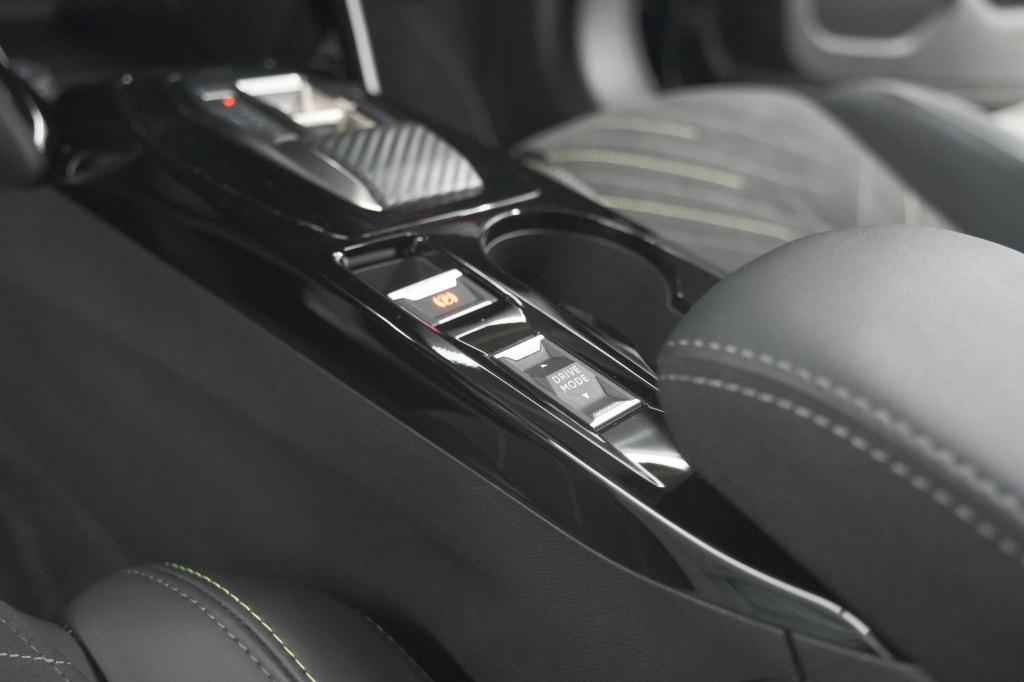 Peugeot 2008 puretech 130 eat8 gt | 360 camera | adaptieve cruise control |