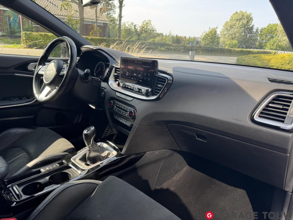 Kia Xceed 1.5 t-gdi mhev black edition orig. nl