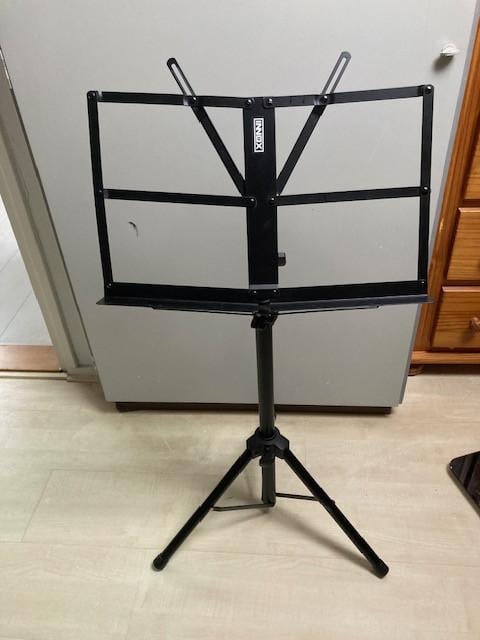 Gitaar standaard en lessenaars