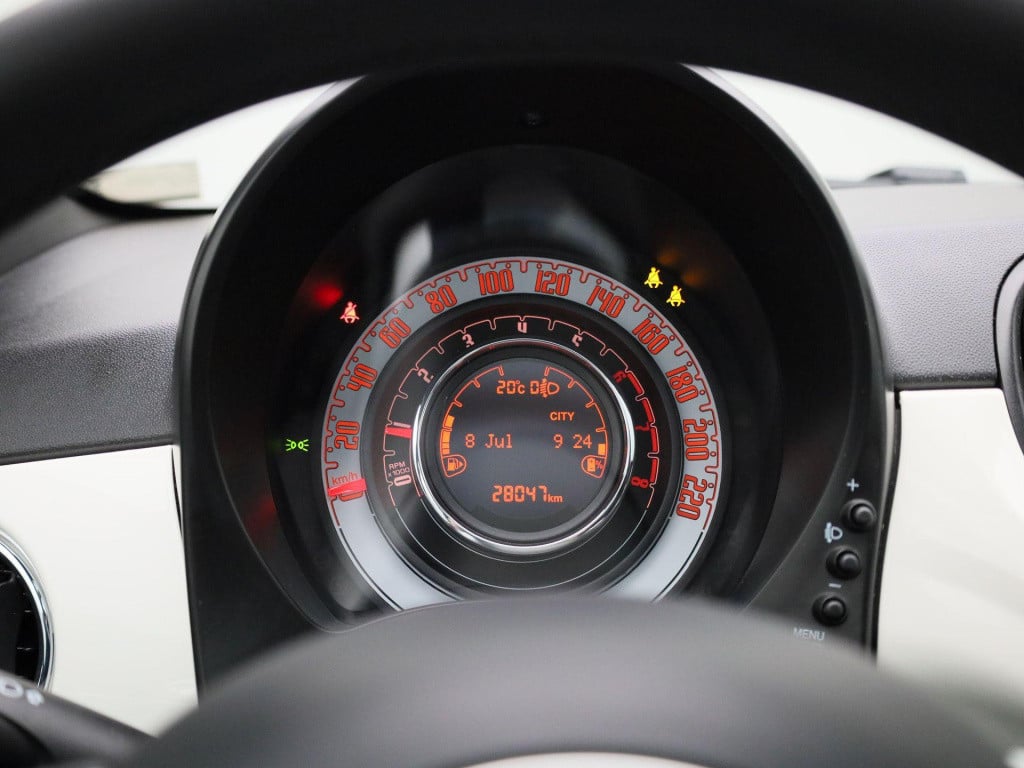 Fiat 500 1.0 hybrid dolcevita | lmv | panorama dak | bluetooth | airco | pa