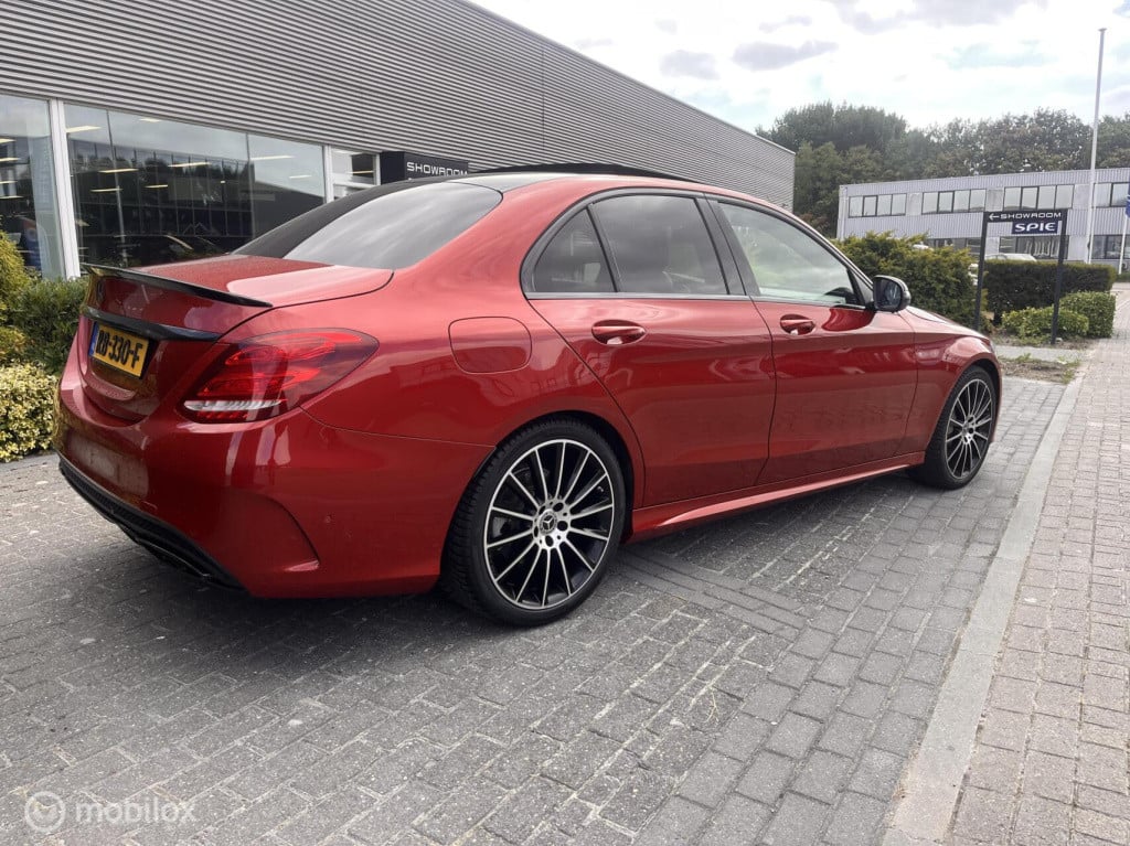 Mercedes-Benz C-Klasse 180 amg luchtvering burmester panodak leer camera