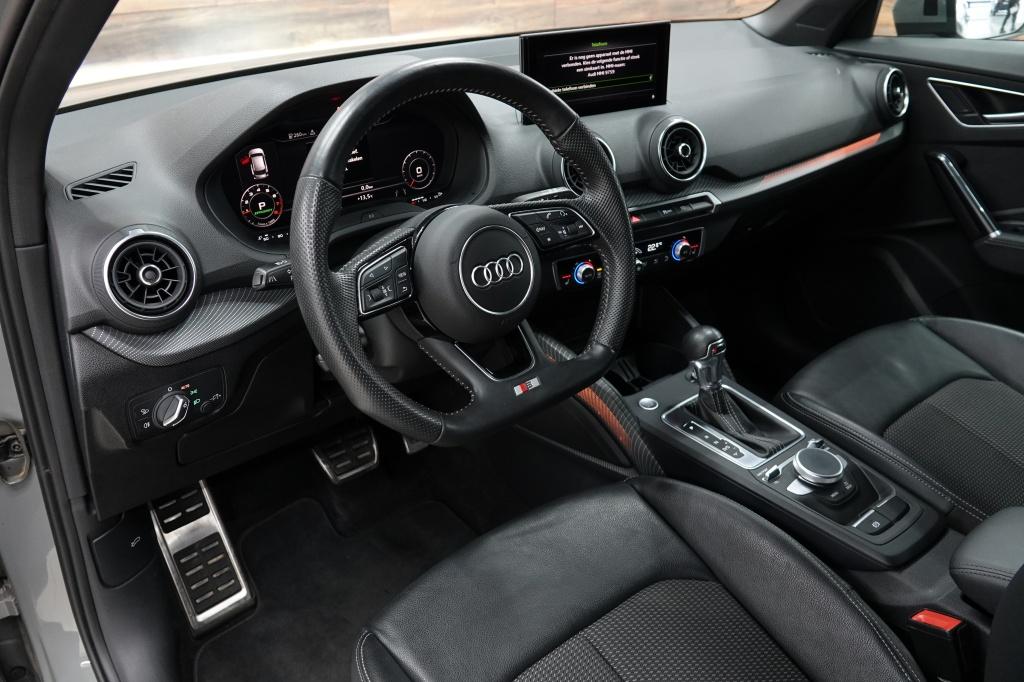 Audi Q2 1.5 tfsi | acc | pdc | carplay | s-line |