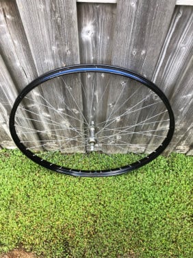 Goed omafiets voorwiel 28x1 1/2.