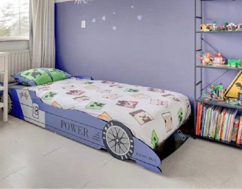 Race auto kinderbed met led verlichting.