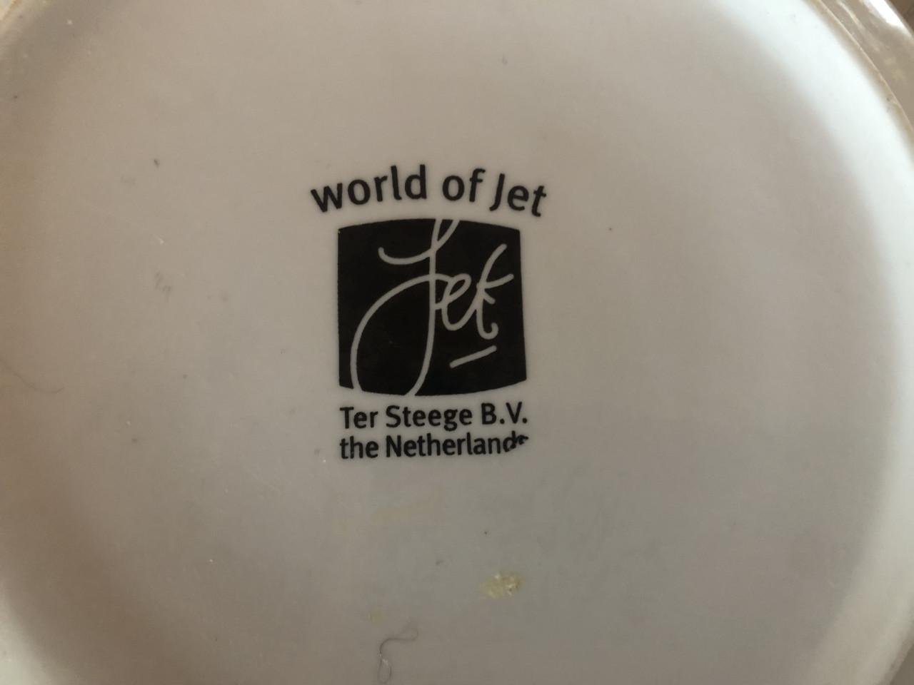 2 schalen voor oliebollen