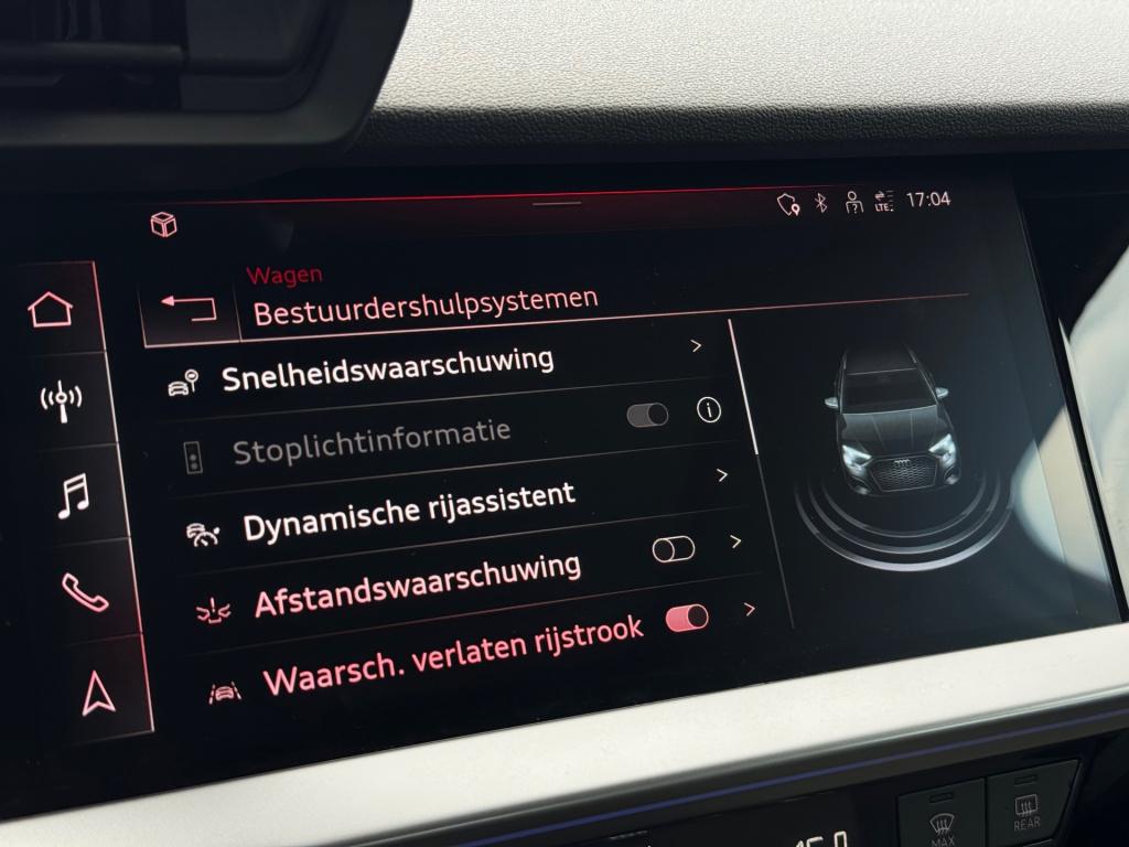 Audi A3 sportback 40 tfsie s-edition * pano * matrix * keyless * head-up