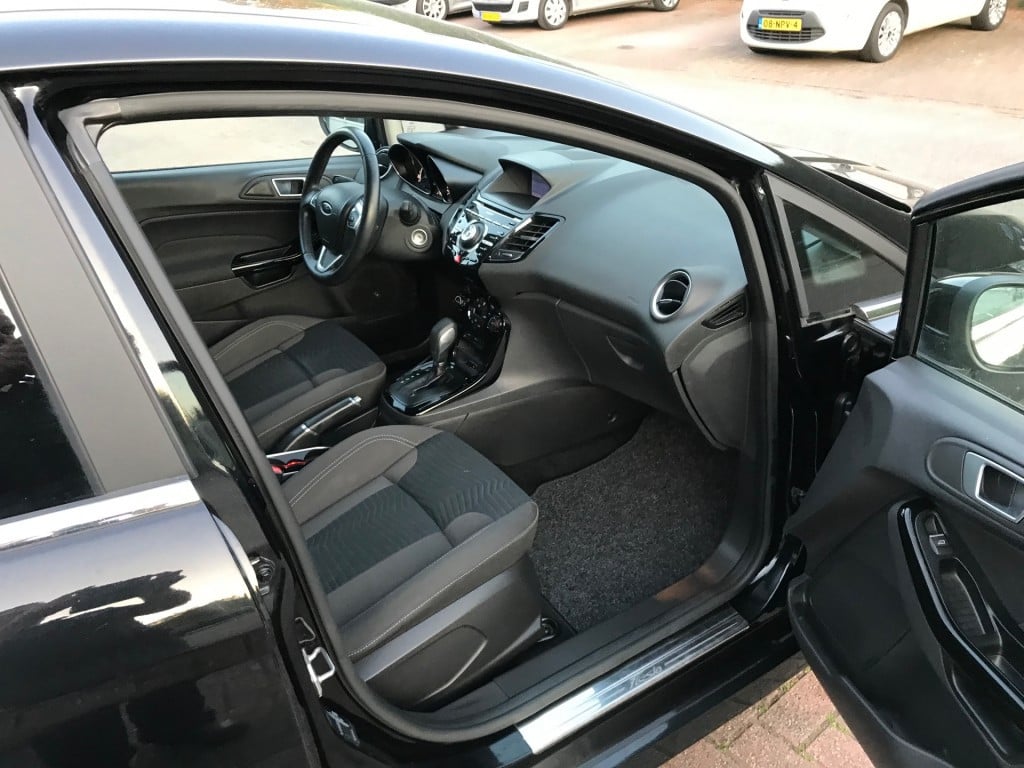 Ford Fiesta titanium st line automaat