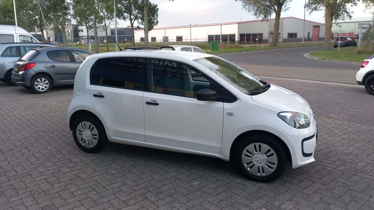 Volkswagen  Up 1.0 take-up Blue-Motion 5deurs bj:2013 airco apk 2026